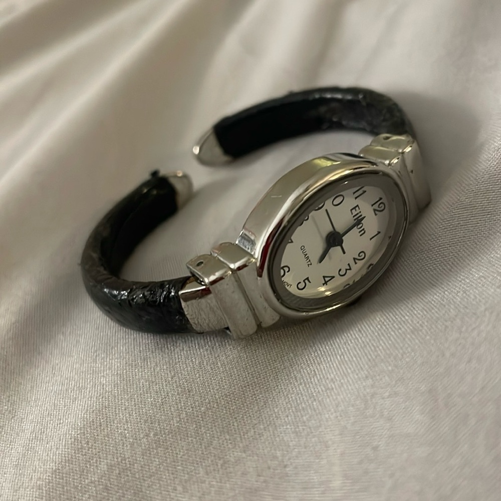 Eikon Watch